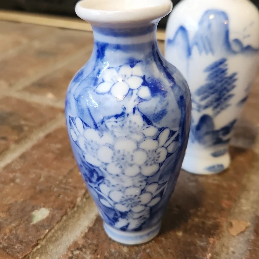 Vintage Chinese Bud Vases Miniature  Set Of 3 Cobalt Blue Asian Cherry Blossoms
